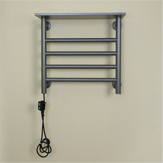 槍灰色、白色2種顏色可選。