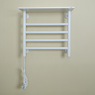 槍灰色、白色2種顏色可選。